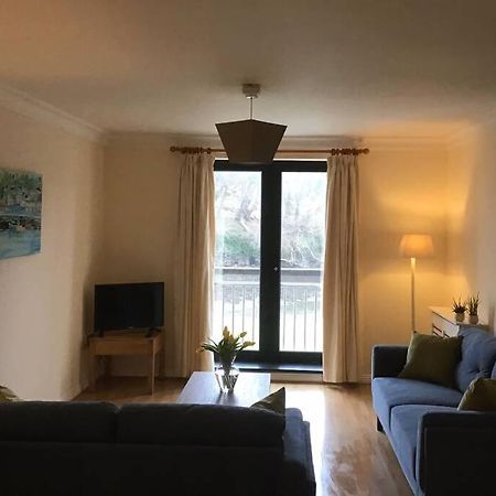 Waterfront Apartment Completely Refurbished Уестпорт Екстериор снимка